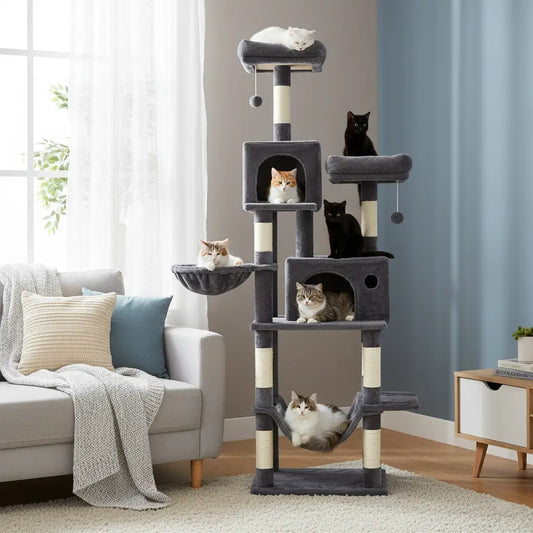 Arbre à chat facile à monter gris anthracite avec sept chats dans un salon design mural, structure stable et idéale pour foyers multi-chats.