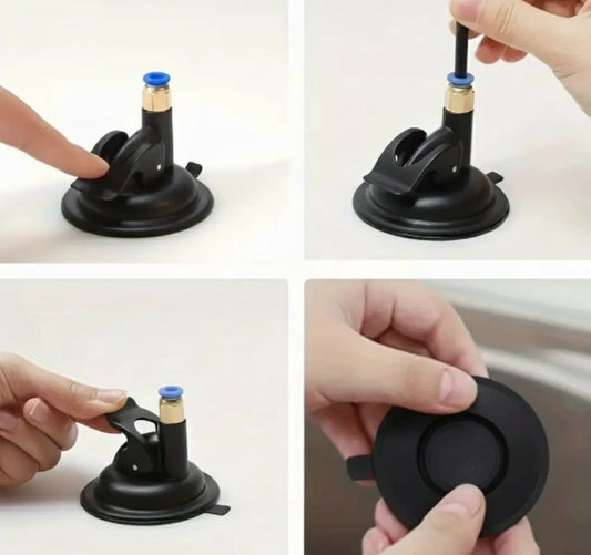 Installation du jouet plume interactif pour chat avec ventouse renforcée, fixation stable qui ne tombe pas pendant le jeu.